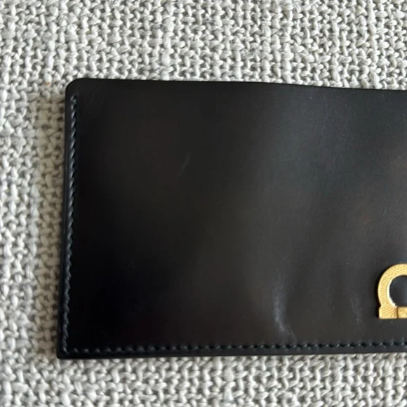 Salvatore Ferragamo Leather Card Holder - Picture 2 of 5